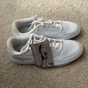Brand new never worn White Reebok Classics. Tag still on. Women’s size 8.5